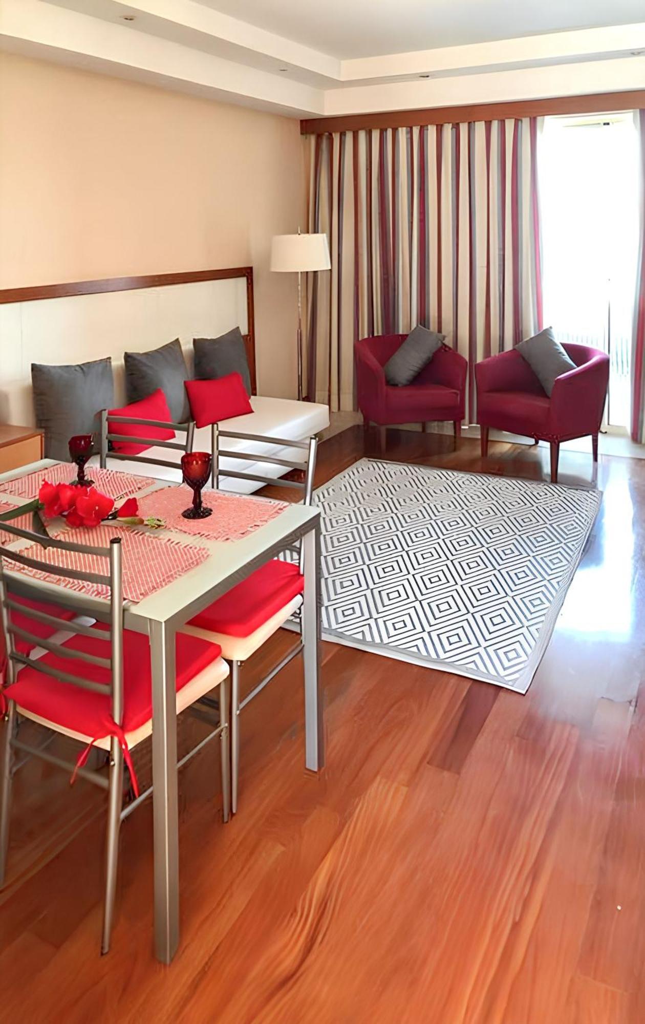 Charming Apartment In Estombar With Private Pool. Екстер'єр фото